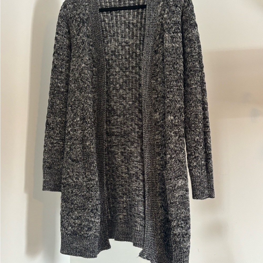 Suzy Shier Gray Open-Front Cardigan